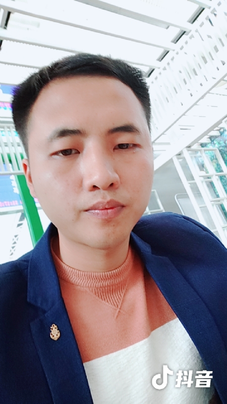 佳鑫的第一张照片--唐山相亲服务中心