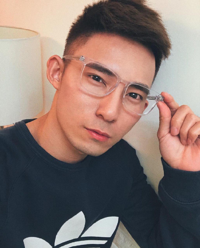 小伟的第一张照片--唐山相亲服务中心
