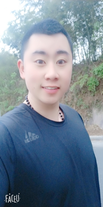 帅小伙的第一张照片--唐山相亲服务中心