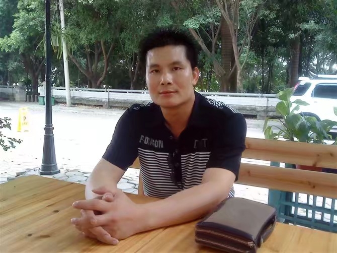 贴身爱人的第一张照片--唐山相亲服务中心