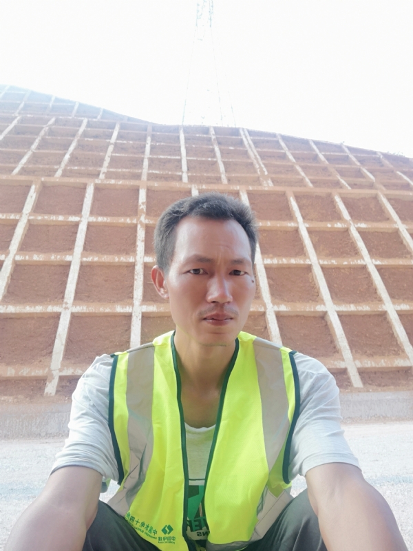 哥们的第一张照片--唐山相亲服务中心
