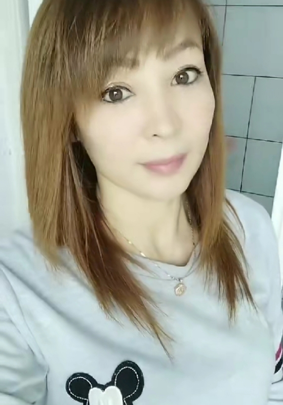 魅力白玲的第一张照片--唐山相亲服务中心
