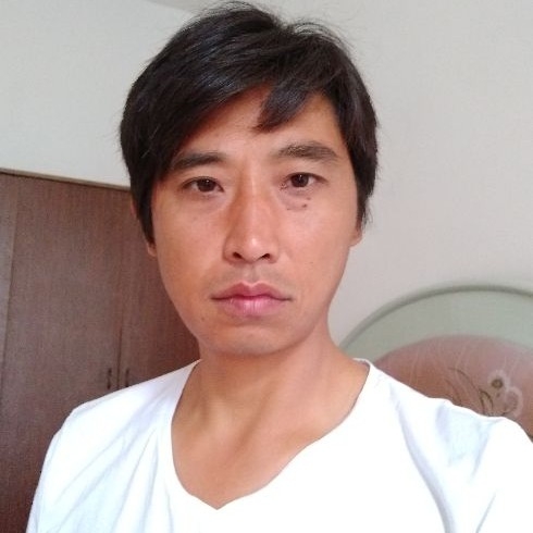 莞尔一笑的第一张照片--唐山相亲服务中心