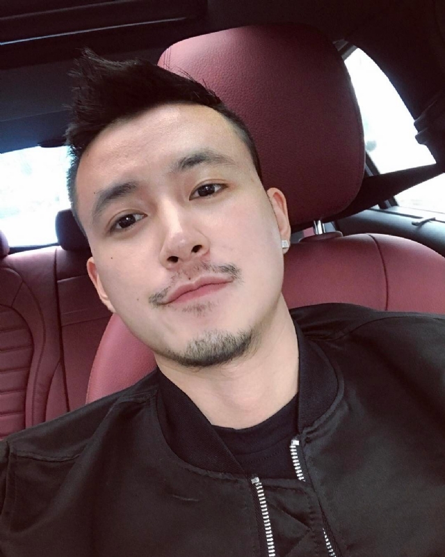 隆刘的第一张照片--唐山相亲服务中心