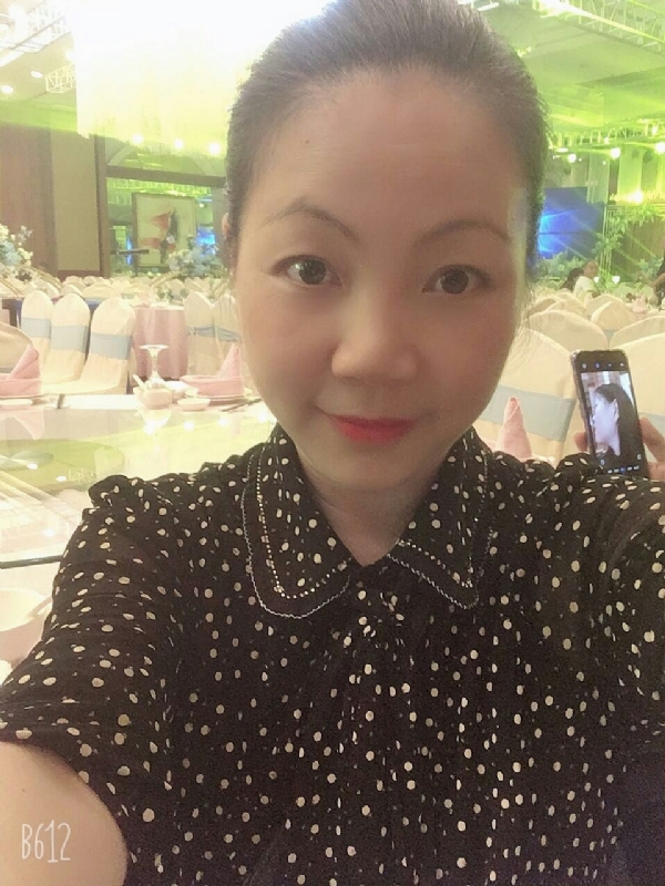 泡沫的第一张照片--唐山相亲服务中心