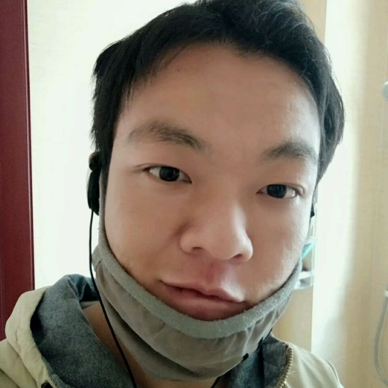 泡沫哭泣的第一张照片--唐山相亲服务中心