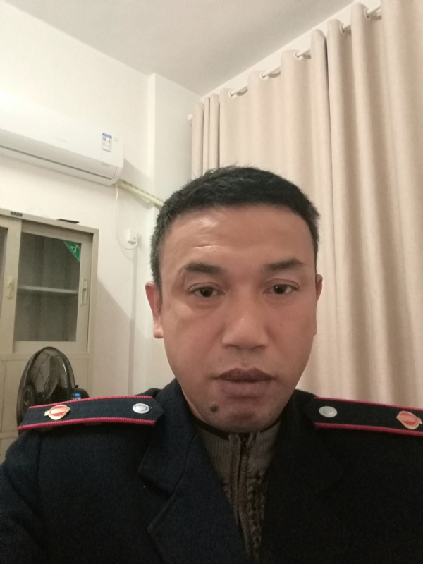 啊刘的第一张照片--唐山相亲服务中心