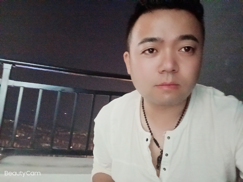 可么嗯哼的第一张照片--唐山相亲服务中心