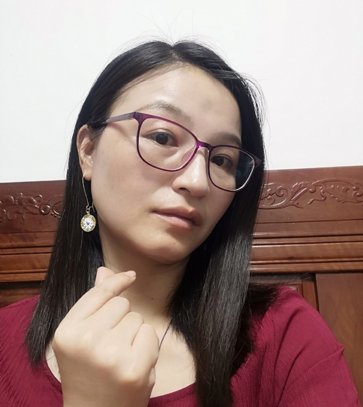 妹叮的第一张照片--唐山相亲服务中心