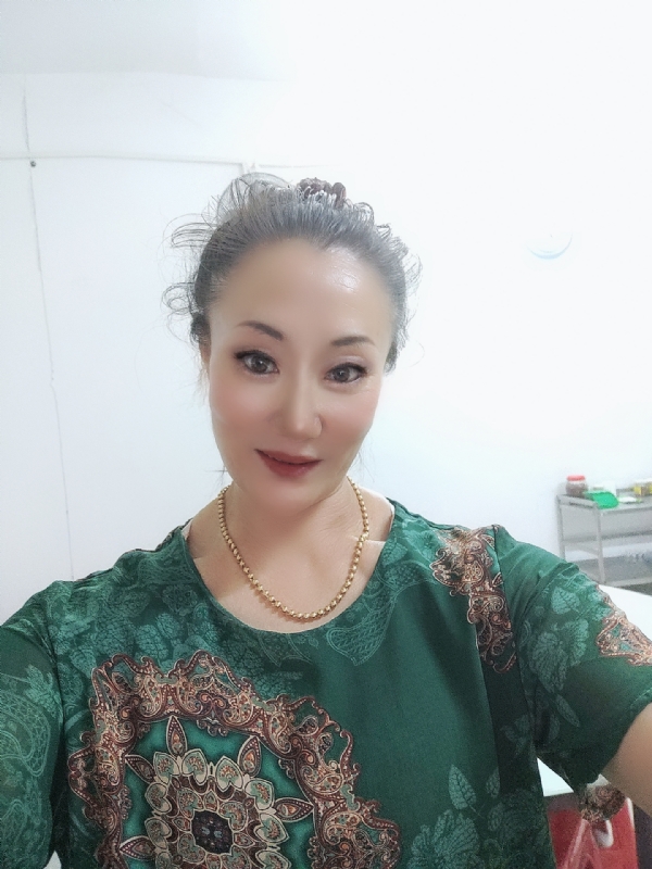 燕子的第二张照片--唐山相亲服务中心