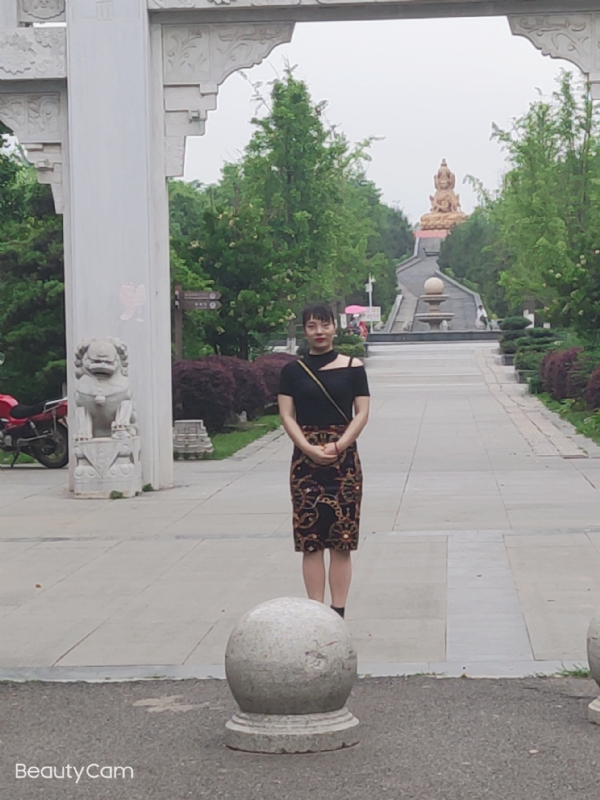 魏沐阳子的第三张照片--唐山相亲服务中心