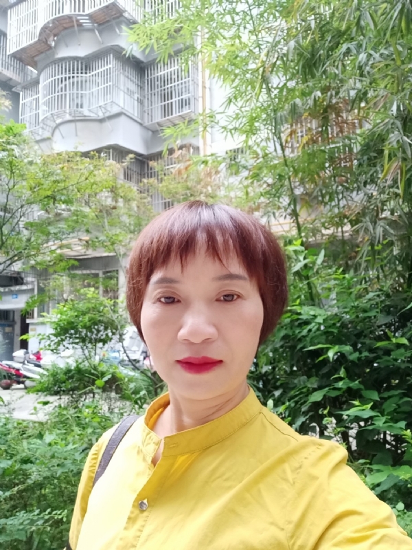 小瓶子的第二张照片--唐山相亲服务中心