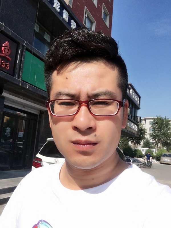 AA首席的第一张照片--唐山相亲服务中心