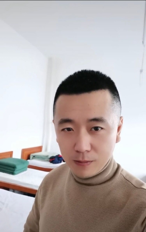 随风的第二张照片--唐山相亲服务中心