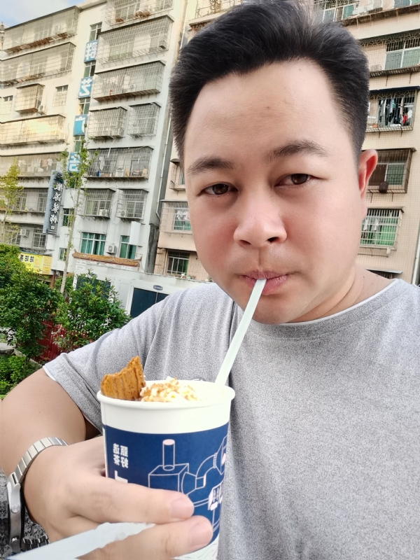 K金o的第一张照片--唐山相亲服务中心