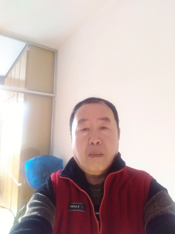 快乐的第一张照片--唐山相亲服务中心