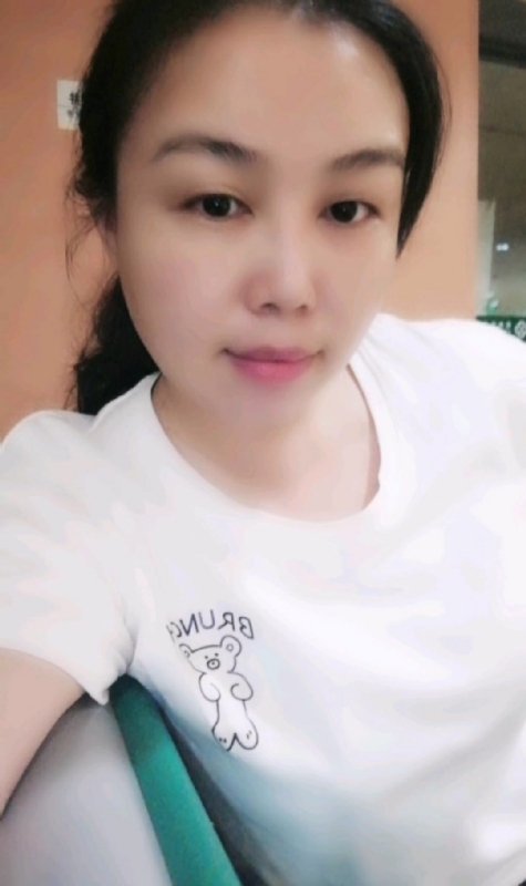 淡淡的云的第四张照片--唐山相亲服务中心