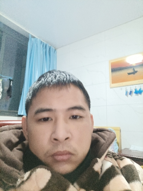寂寞的第二张照片--唐山相亲服务中心