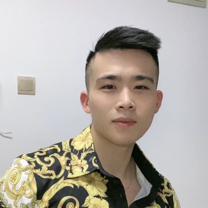 迷彩冲锋衣的第一张照片--唐山相亲服务中心