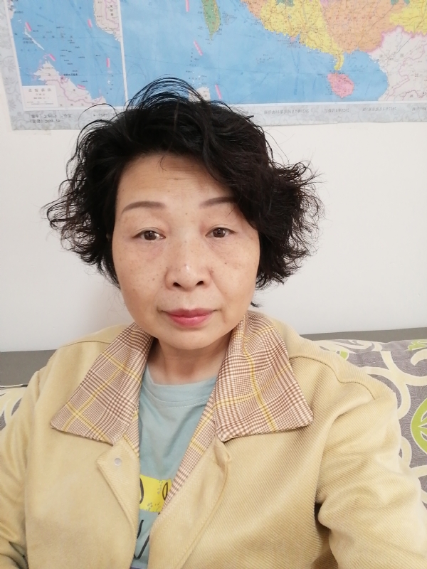 香水百合的第一张照片--唐山相亲服务中心