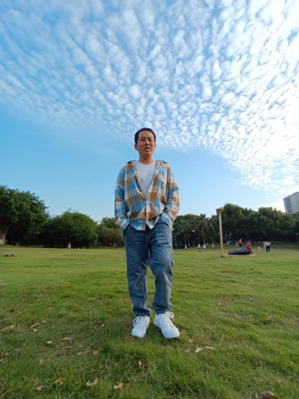 曹先生的第三张照片--唐山相亲服务中心