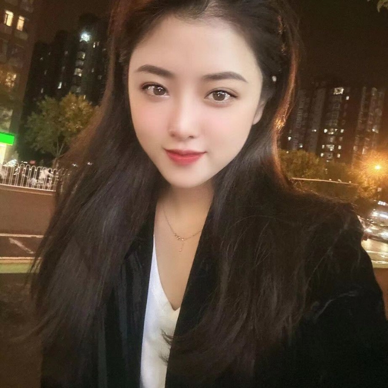 爱笑的微微的第一张照片--唐山相亲服务中心
