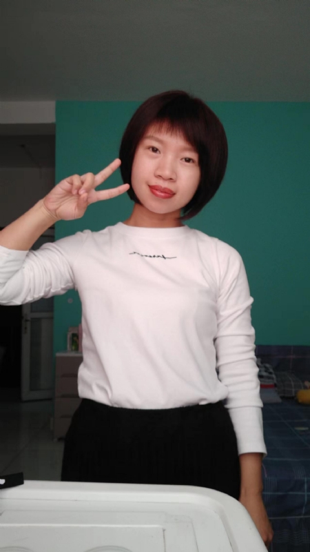 向日葵的第一张照片--唐山相亲服务中心