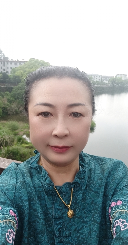 雨中情的第二张照片--唐山相亲服务中心