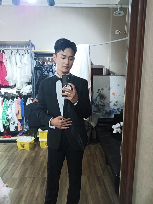 李梓宇的第一张照片--唐山相亲服务中心