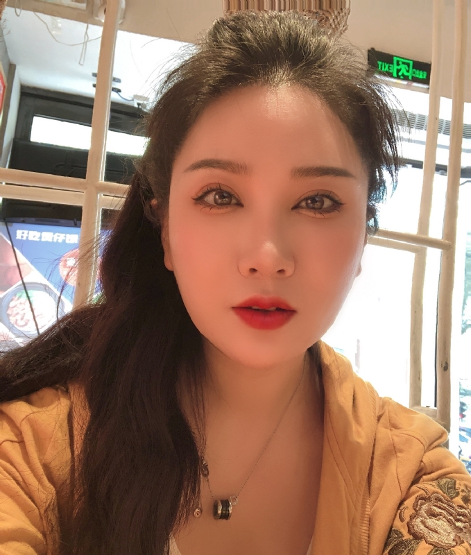 琳达的第二张照片--唐山相亲服务中心