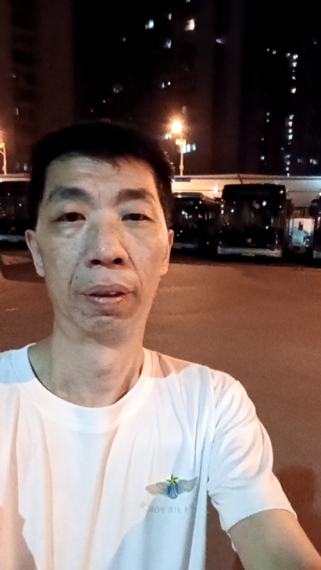 小丑的第一张照片--唐山相亲服务中心