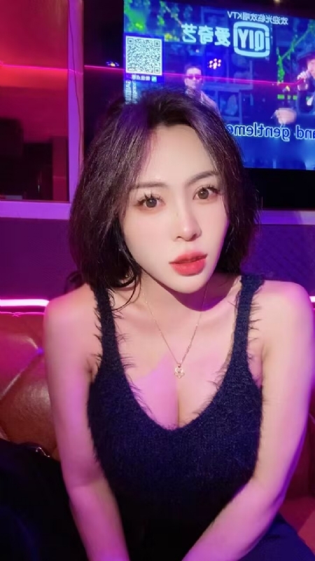 素素可月的第一张照片--唐山相亲服务中心