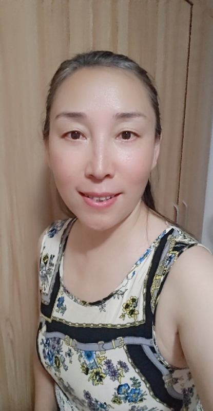晓琴的第一张照片--唐山相亲服务中心