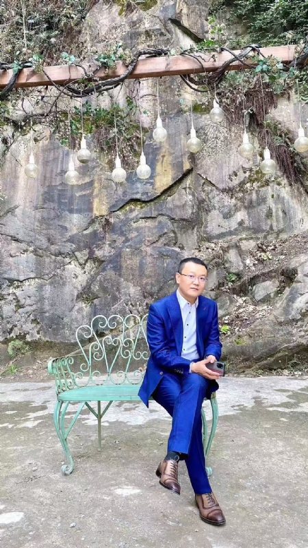 dikson的第一张照片--唐山相亲服务中心