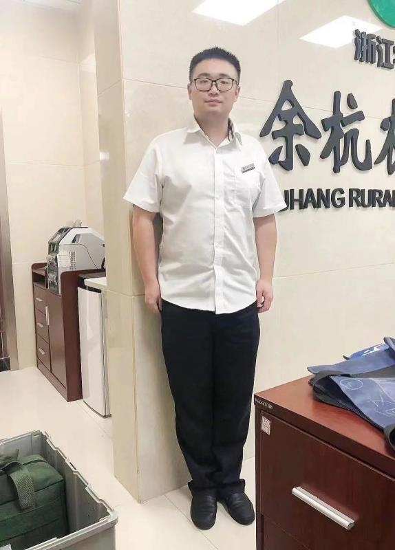 君临天下的第一张照片--唐山相亲服务中心