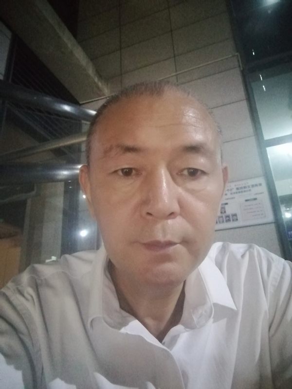 老李的第一张照片--唐山相亲服务中心