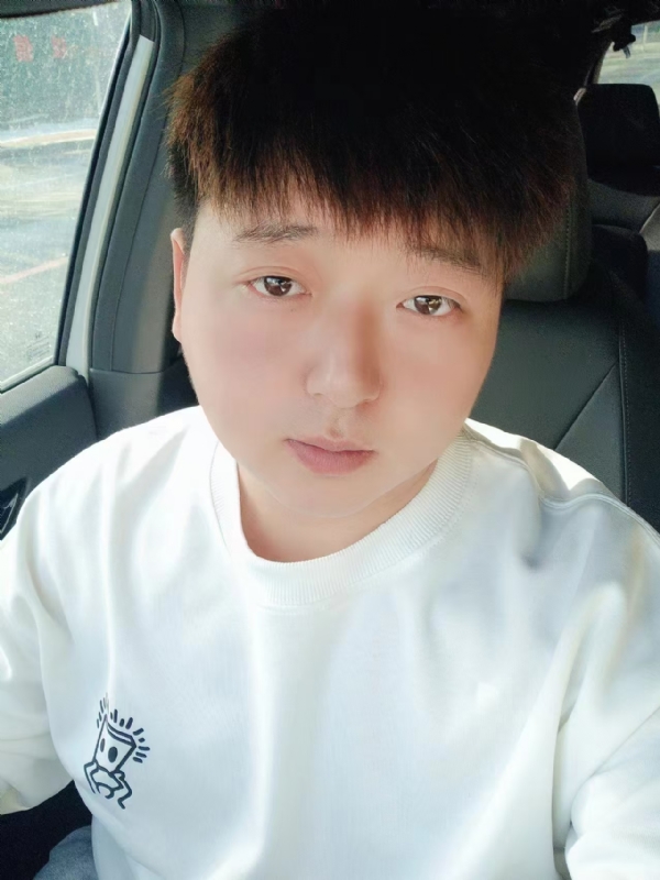可乐加冰的第一张照片--唐山相亲服务中心