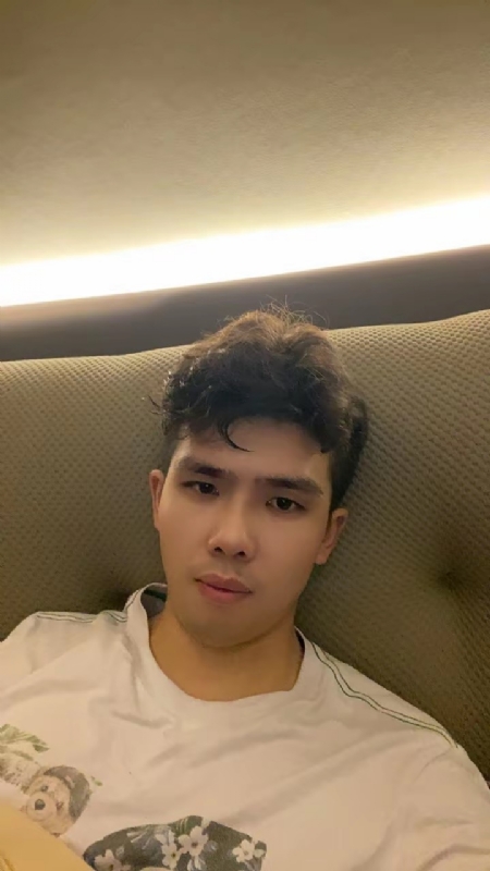阿龙设计师的第一张照片--唐山相亲服务中心