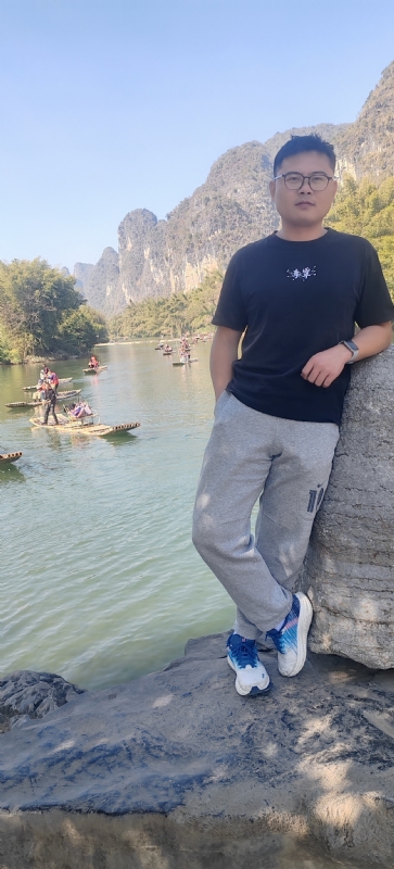 受过伤的狼的第二张照片--唐山相亲服务中心