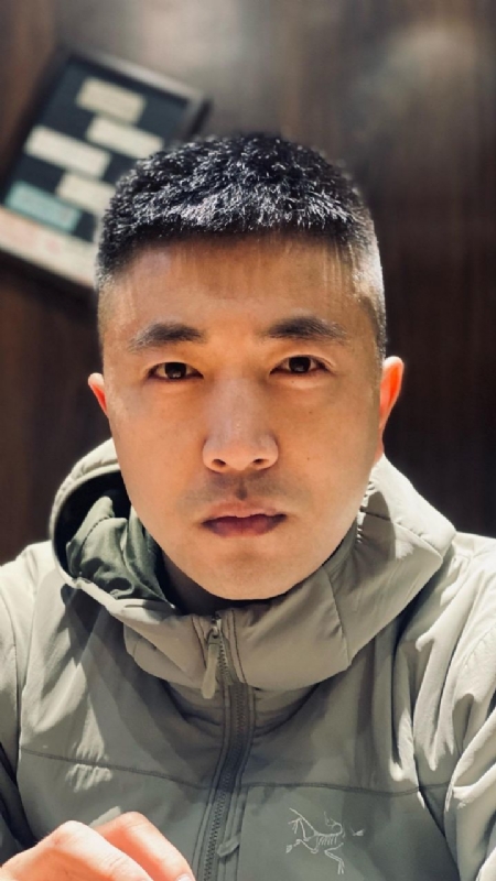 山中何缘的第一张照片--唐山相亲服务中心