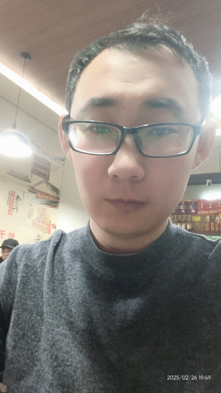 黑黑一笑的第一张照片--唐山相亲服务中心