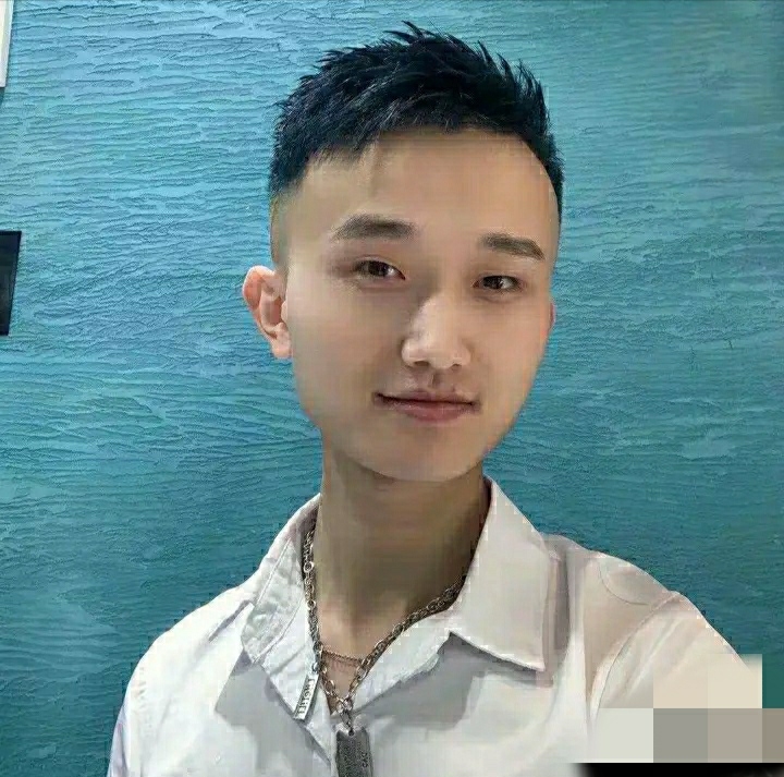 小哥哥的第一张照片--唐山相亲服务中心