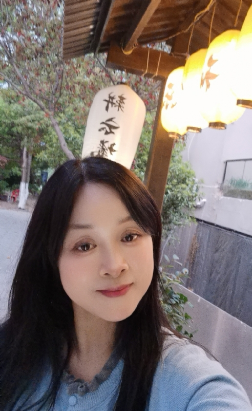 伊伊的第一张照片--唐山相亲服务中心