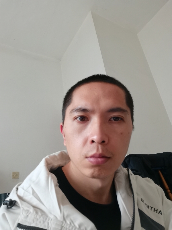 至诚的第一张照片--唐山相亲服务中心
