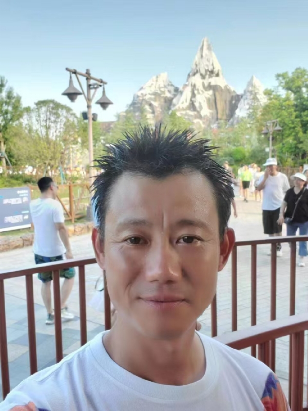 艾氏涂料博的第一张照片--唐山相亲服务中心