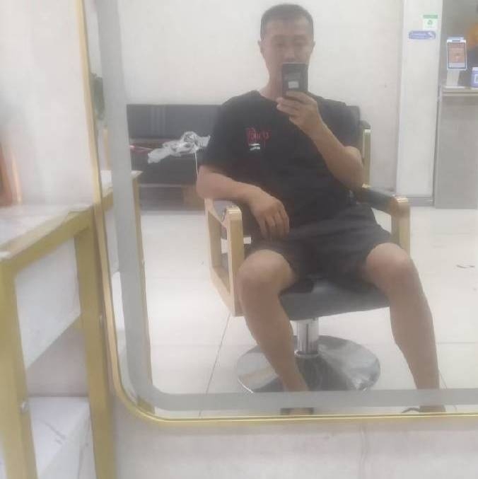 闫杰的第一张照片--唐山相亲服务中心
