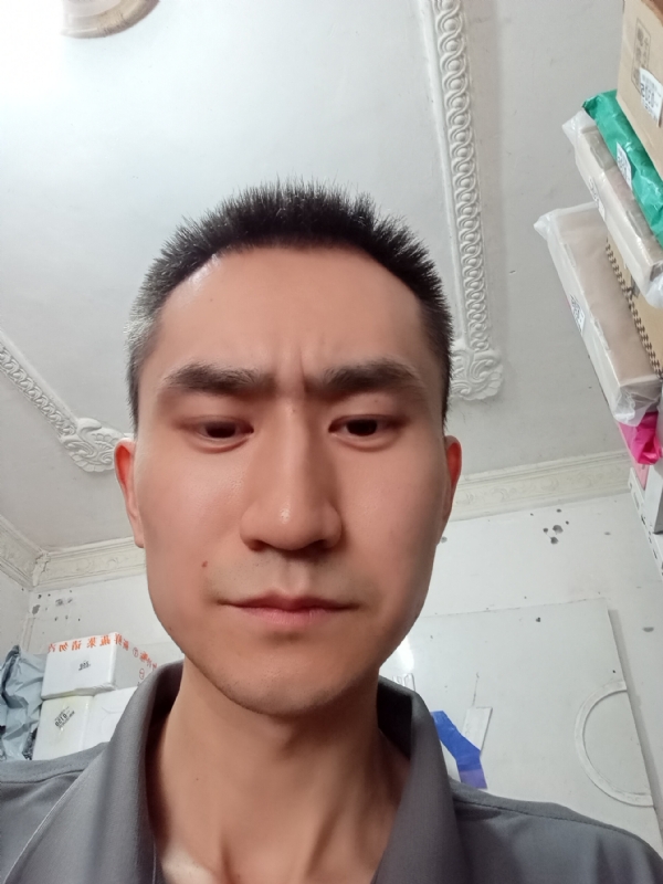 西门吹雪的第一张照片--唐山相亲服务中心
