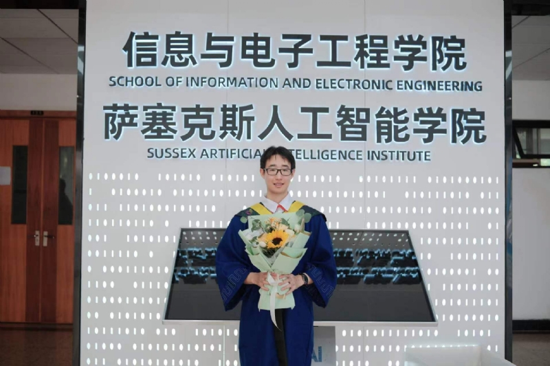 陈潇的第三张照片--唐山相亲服务中心